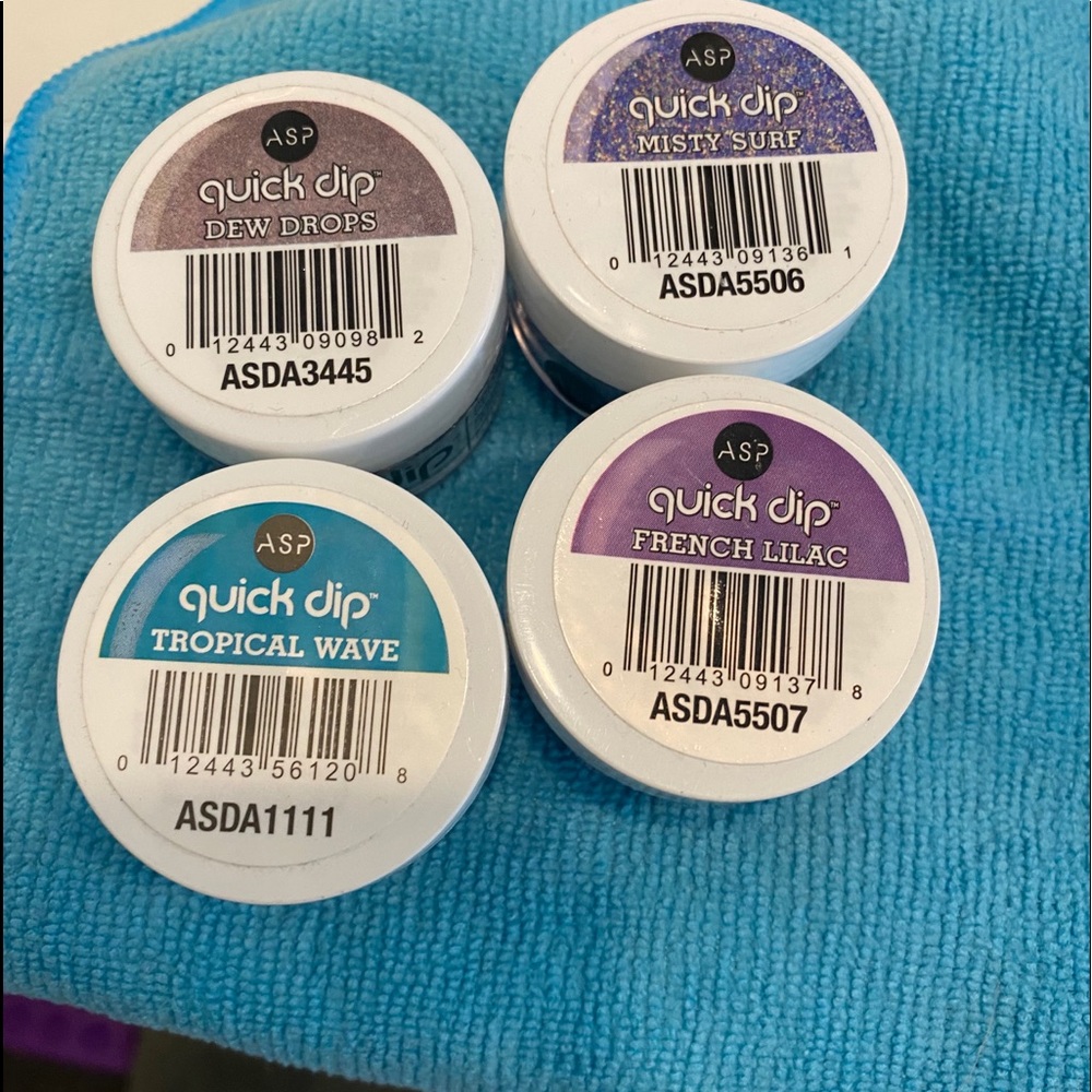 NWOT!Bundle of 4 Quick Dip unused color pots!